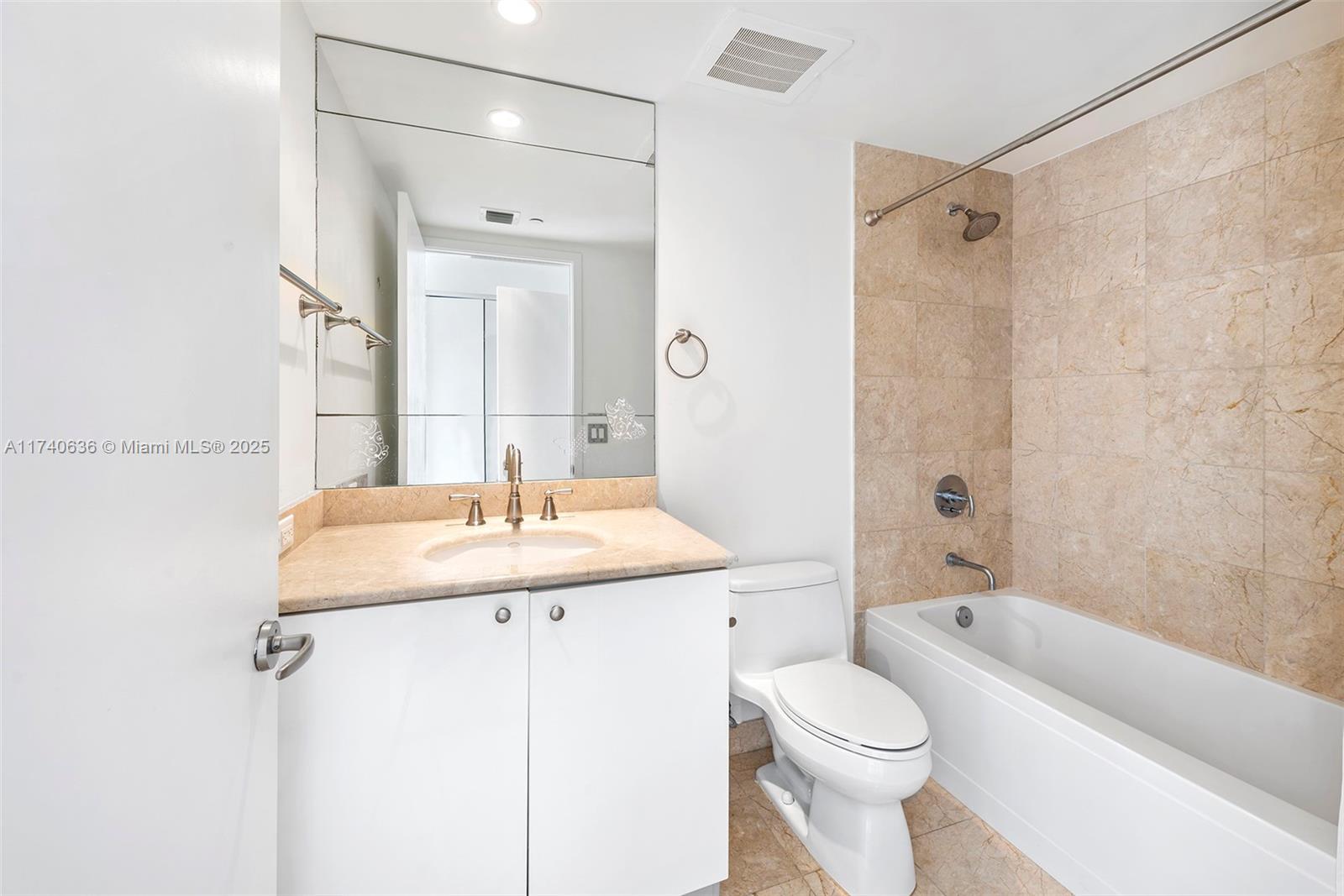901 Brickell Key Blvd #2808, Miami FL 33131