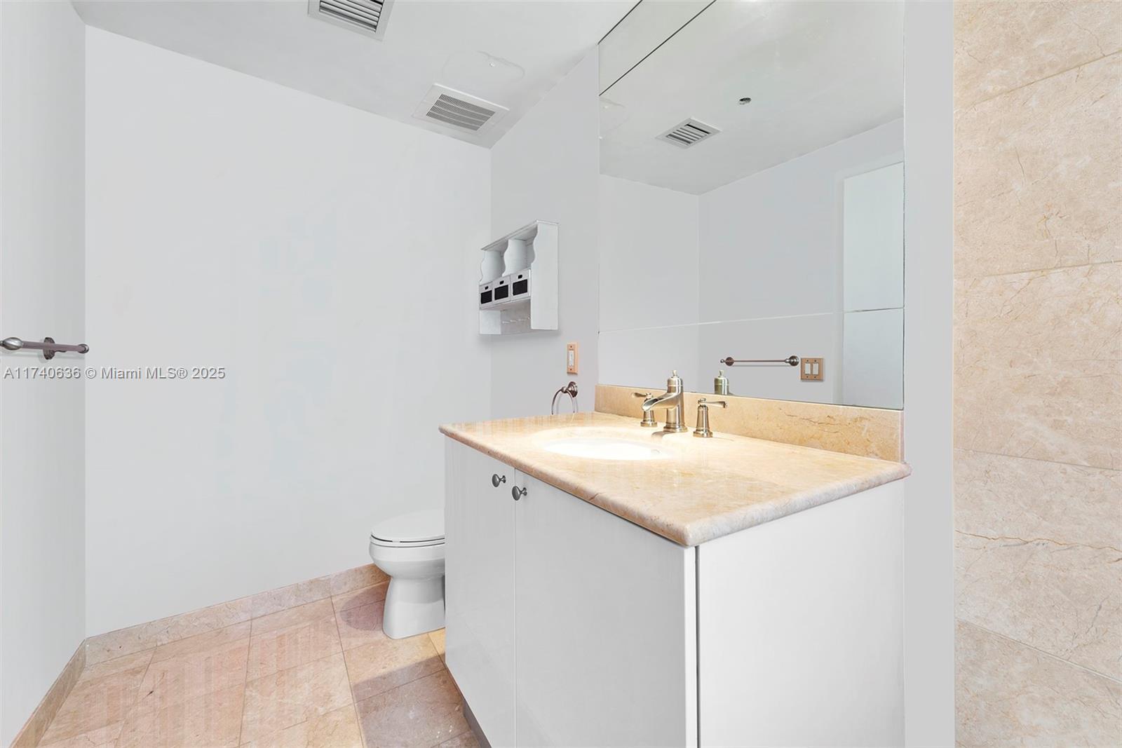 901 Brickell Key Blvd #2808, Miami FL 33131