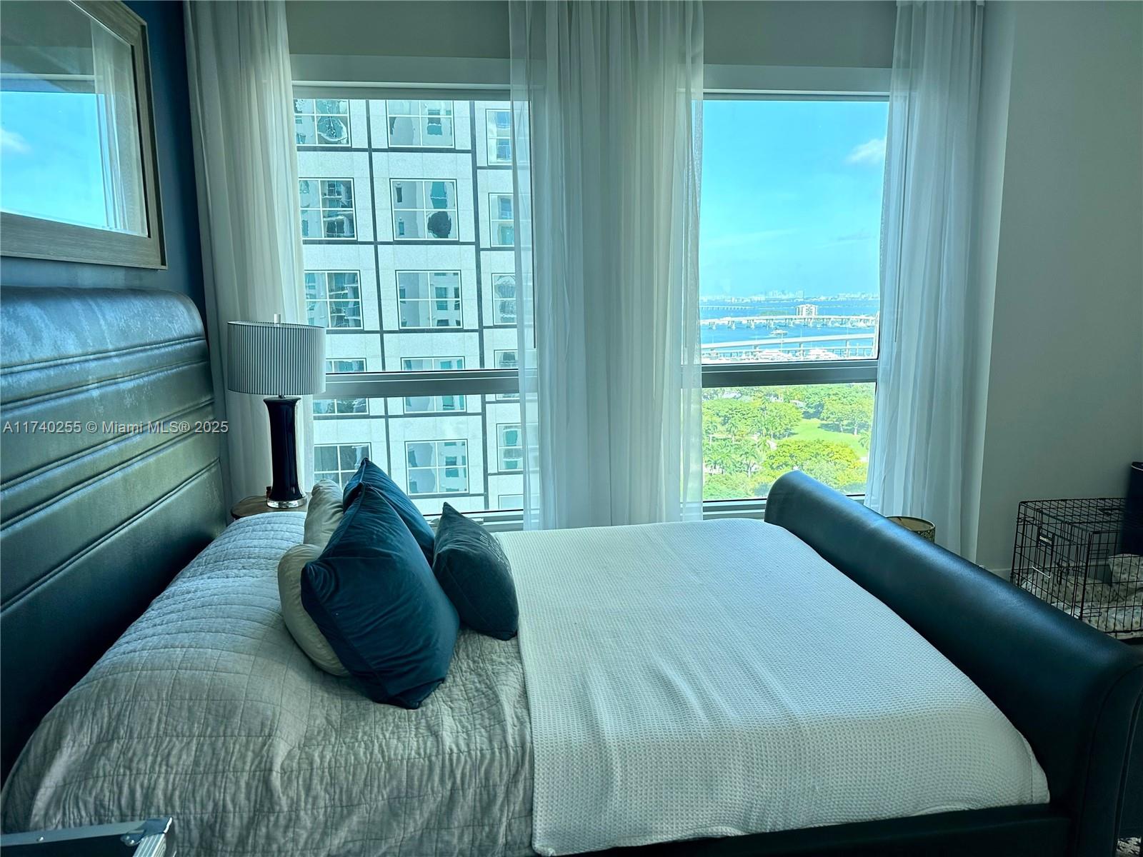 300 S Biscayne Blvd #2016, Miami FL 33131