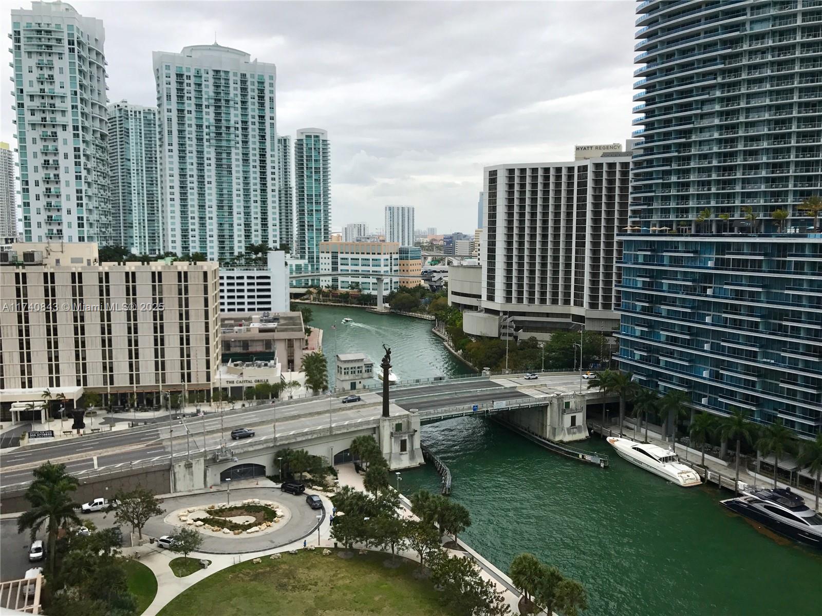 465 BRICKELL AVE #1604, Miami FL 33131