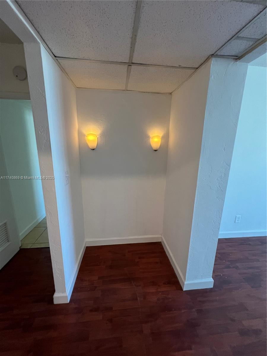 Listing Photo 14