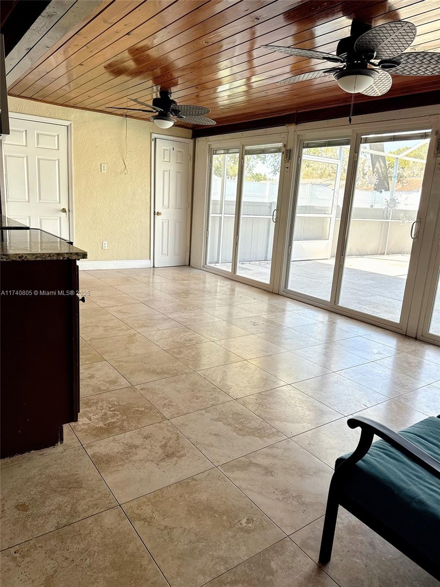 7007 Lambright Ct, Tampa, Florida image 7