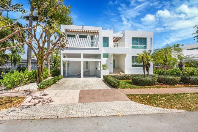 485 Ridgewood Road Key Biscayne, FL 33149