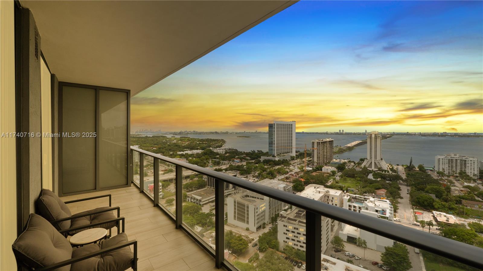 121 NE 34th St #2806, Miami FL 33137
