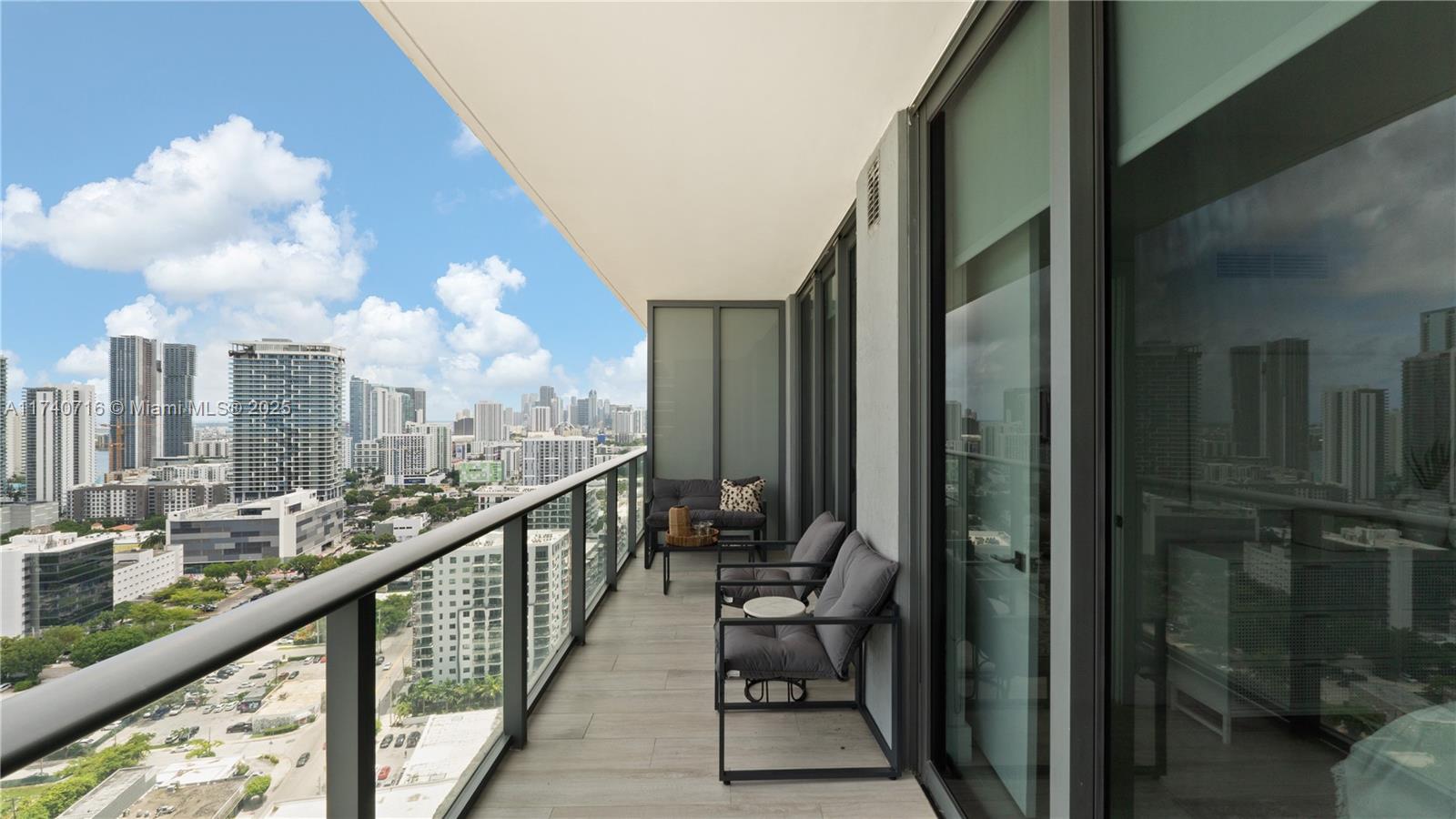 121 NE 34th St #2806, Miami FL 33137