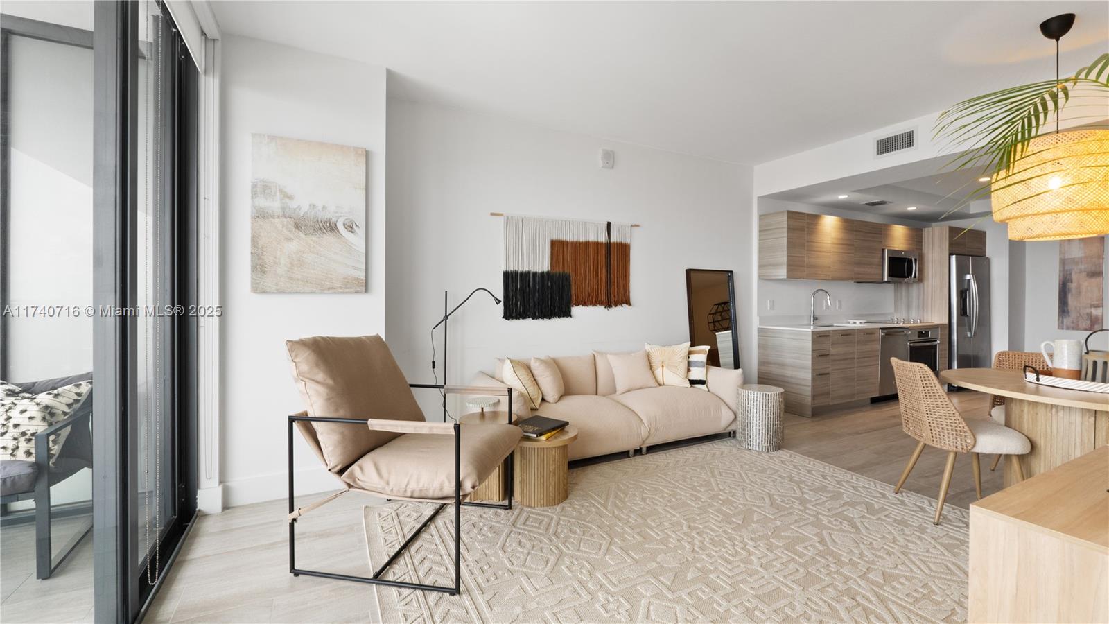 121 NE 34th St #2806, Miami FL 33137