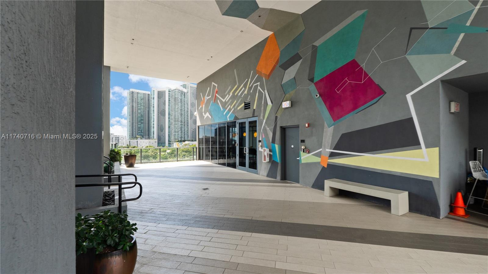 121 NE 34th St #2806, Miami FL 33137