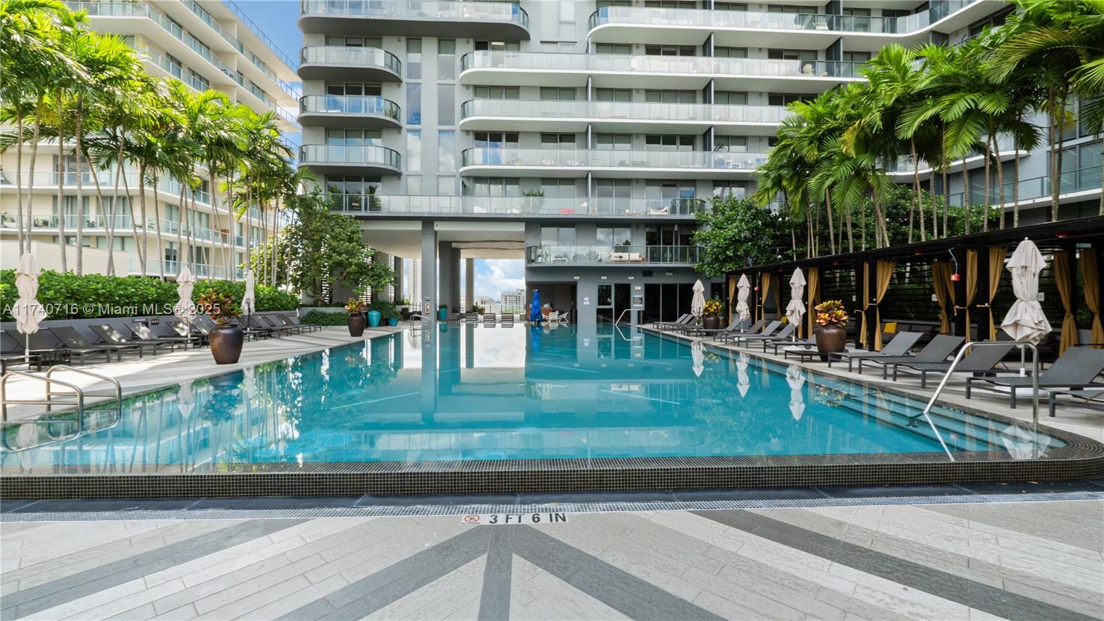 121 NE 34th St #2806, Miami FL 33137