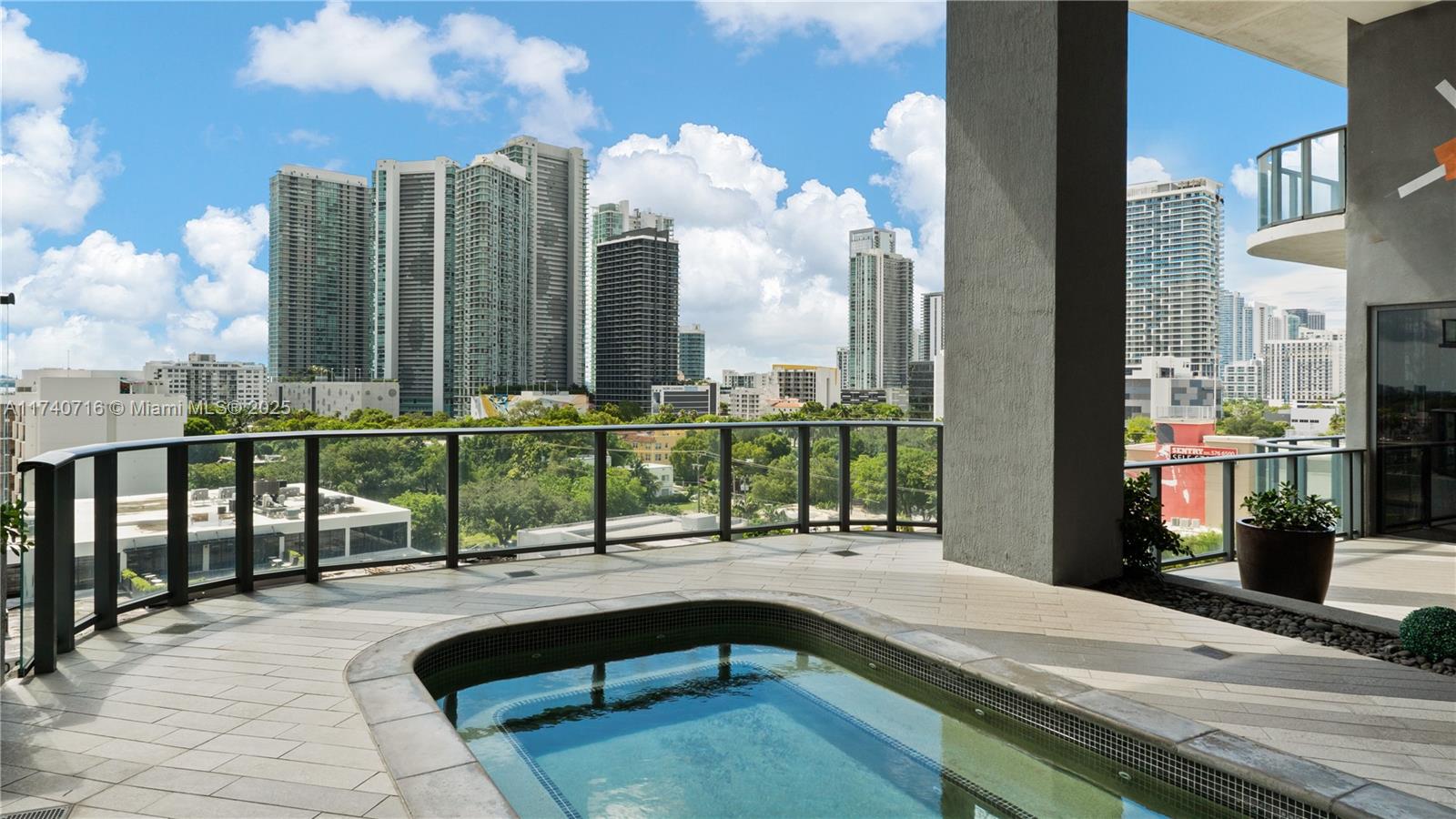121 NE 34th St #2806, Miami FL 33137