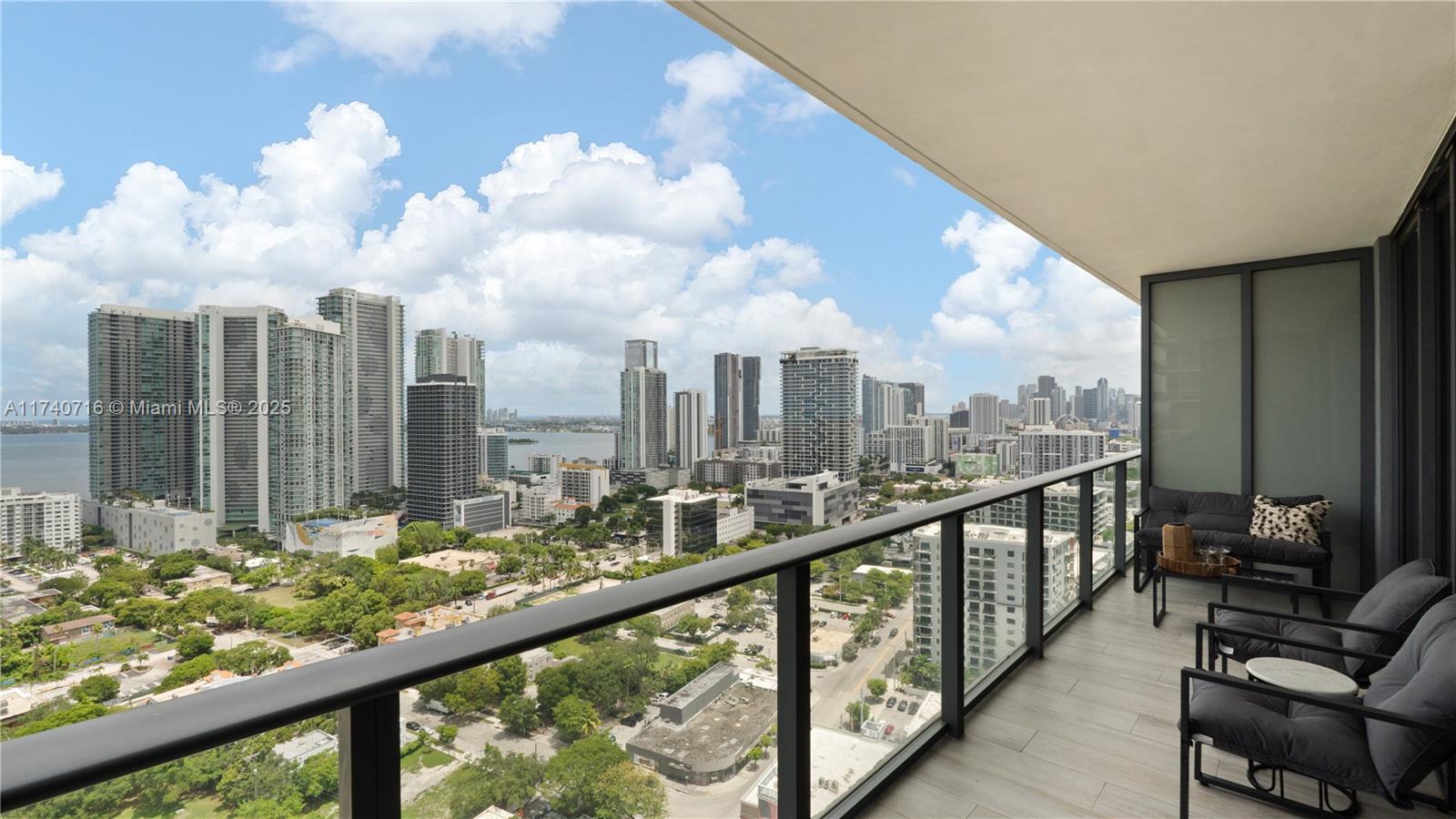 121 NE 34th St #2806, Miami FL 33137