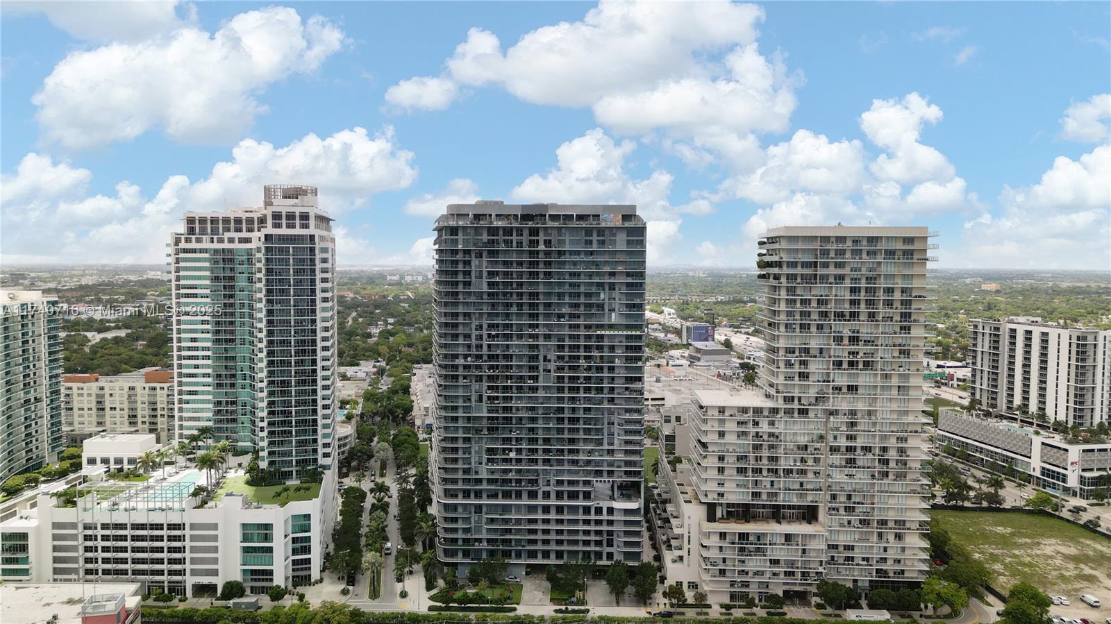 121 NE 34th St #2806, Miami FL 33137