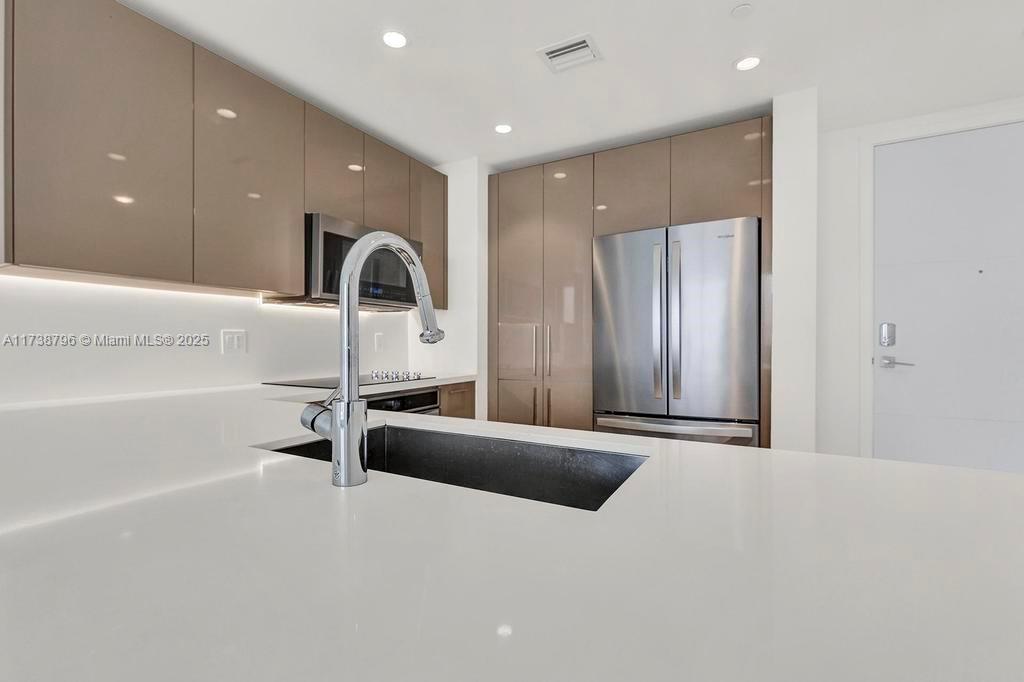 2000 Metropica Way #2307, Sunrise, Florida image 10