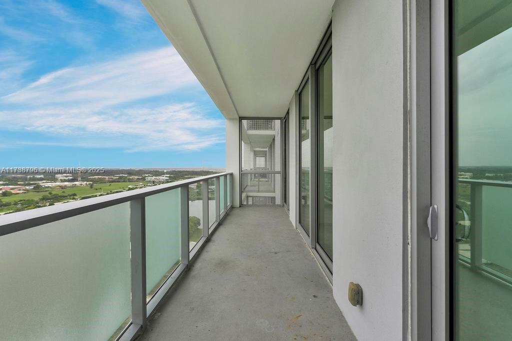 2000 Metropica Way #2307, Sunrise, Florida image 34