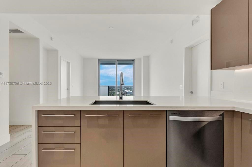 2000 Metropica Way #2307, Sunrise, Florida image 7