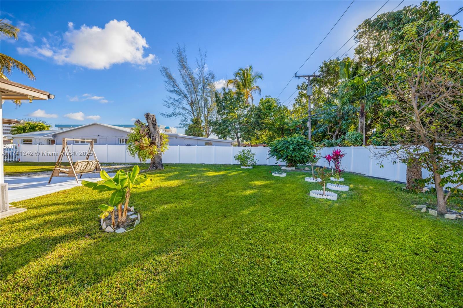 1540 NE 118th St, Miami, Florida image 42