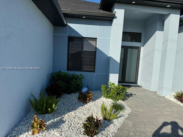 512 NE Juanita Pl, Cape Coral, Florida image 2