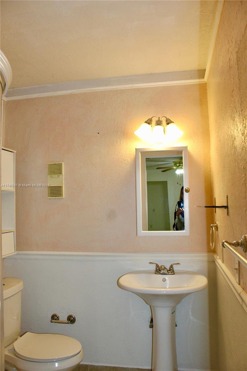 6331 W 24th Ct #104-4, Hialeah, Florida image 11