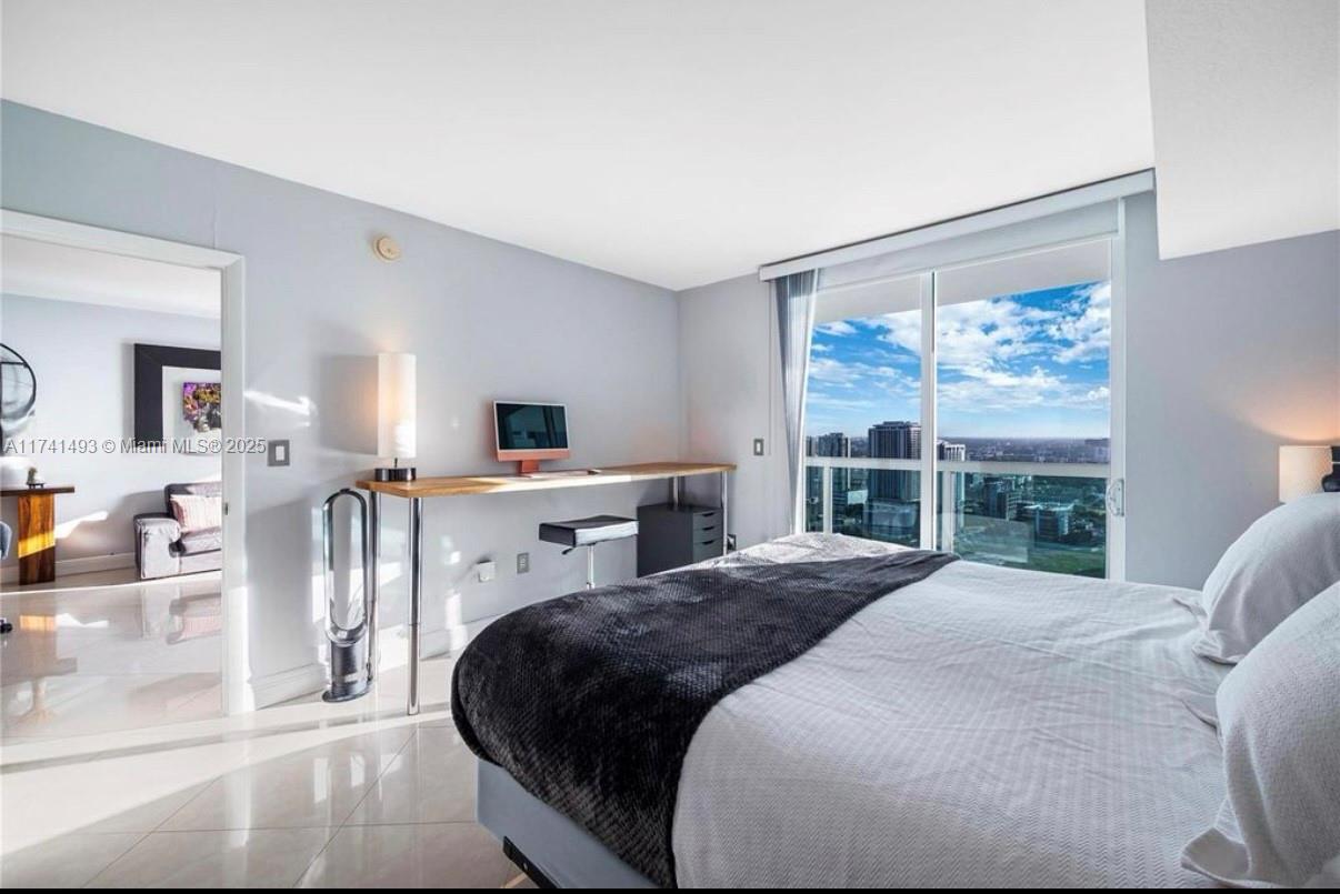 1800 N Bayshore Dr #4108, Miami FL 33132