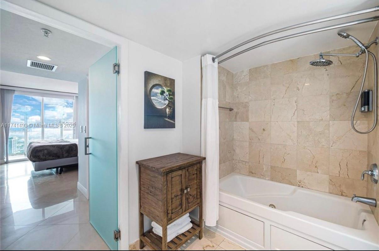 1800 N Bayshore Dr #4108, Miami FL 33132