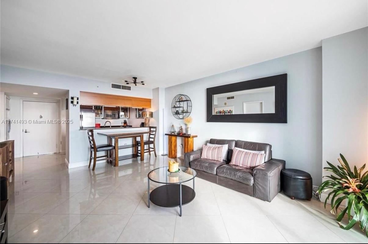 1800 N Bayshore Dr #4108, Miami FL 33132