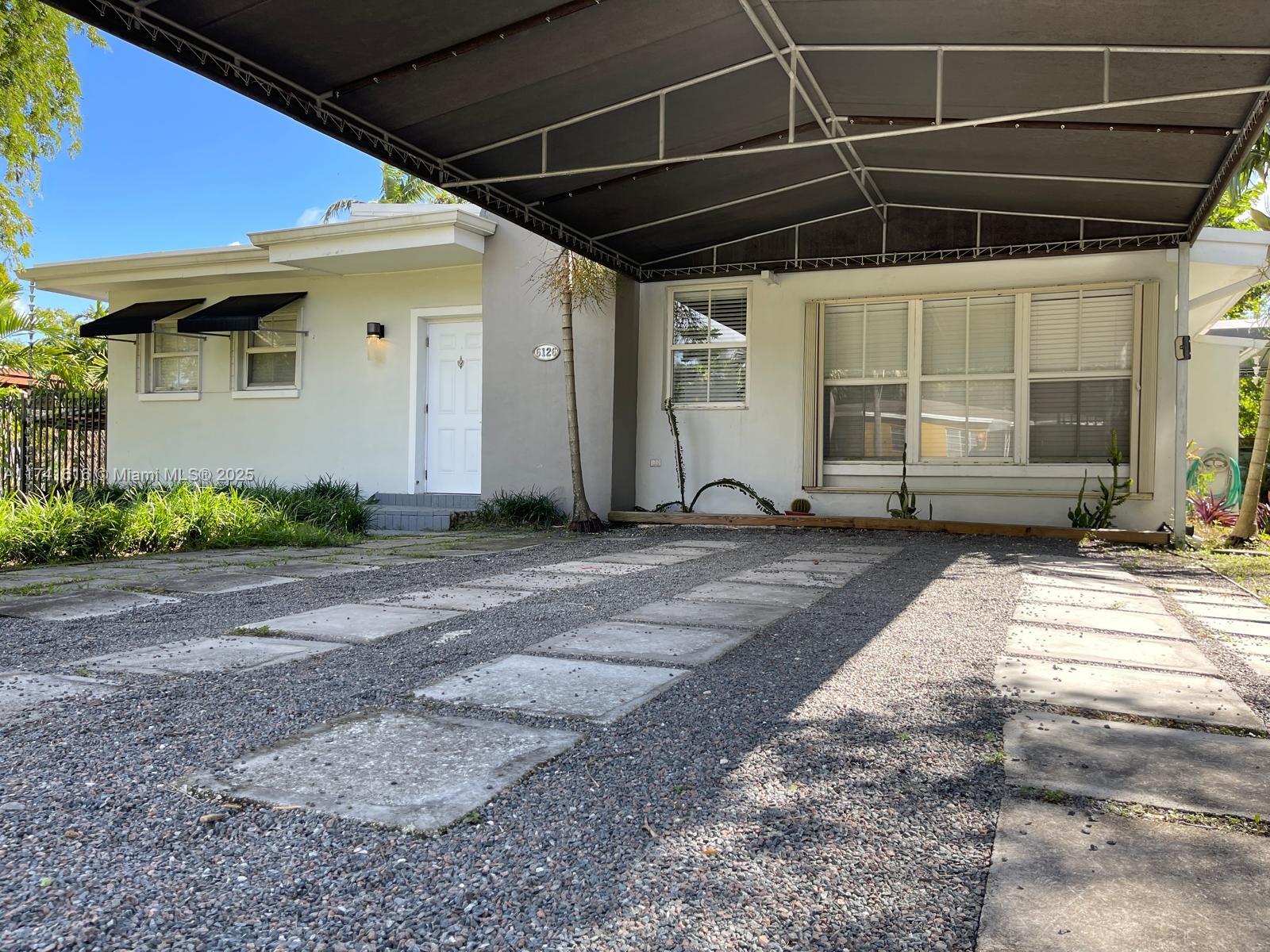 6126 SW 61st St, South Miami, Florida image 4