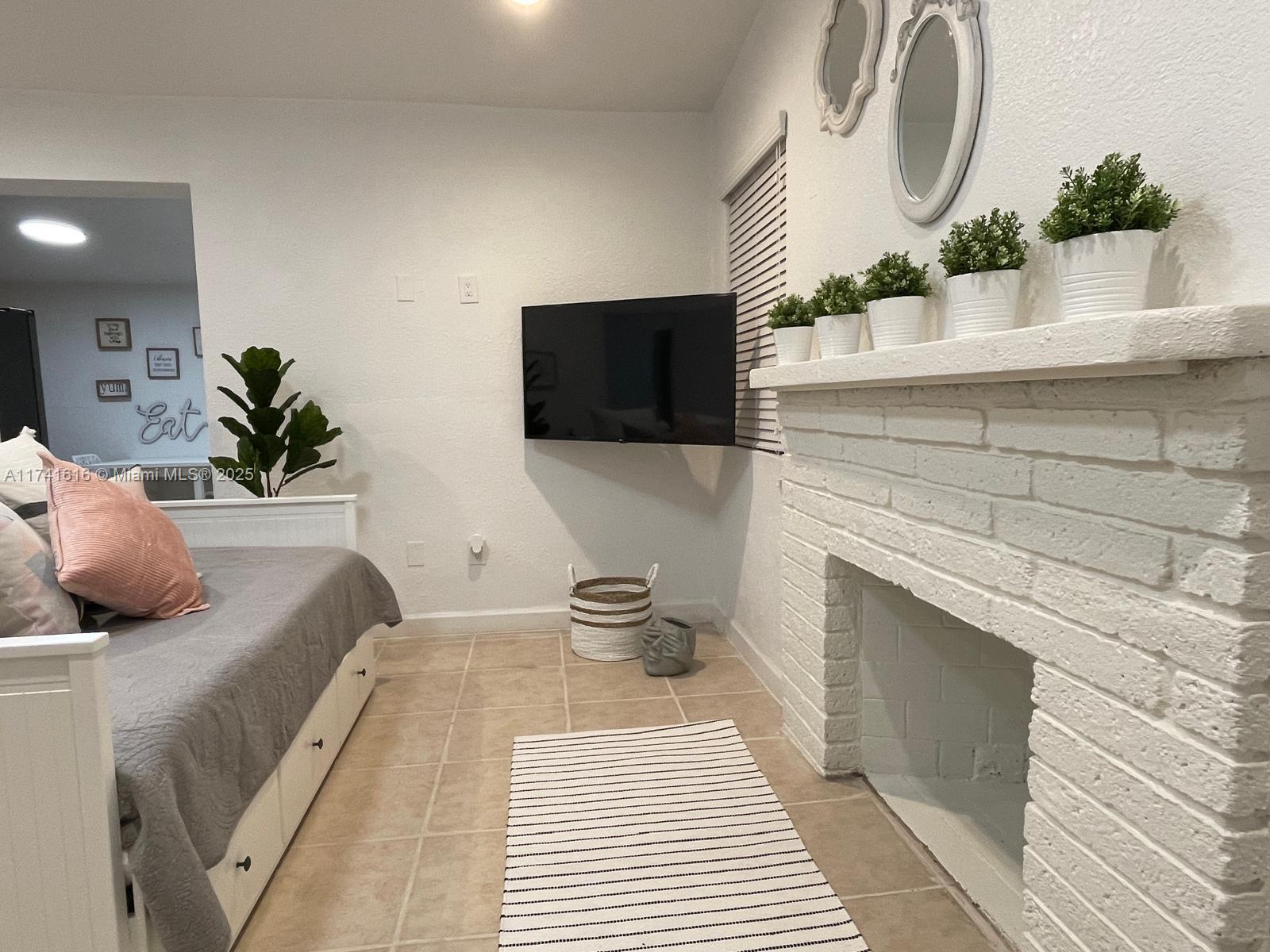 6126 SW 61st St, South Miami, Florida image 6
