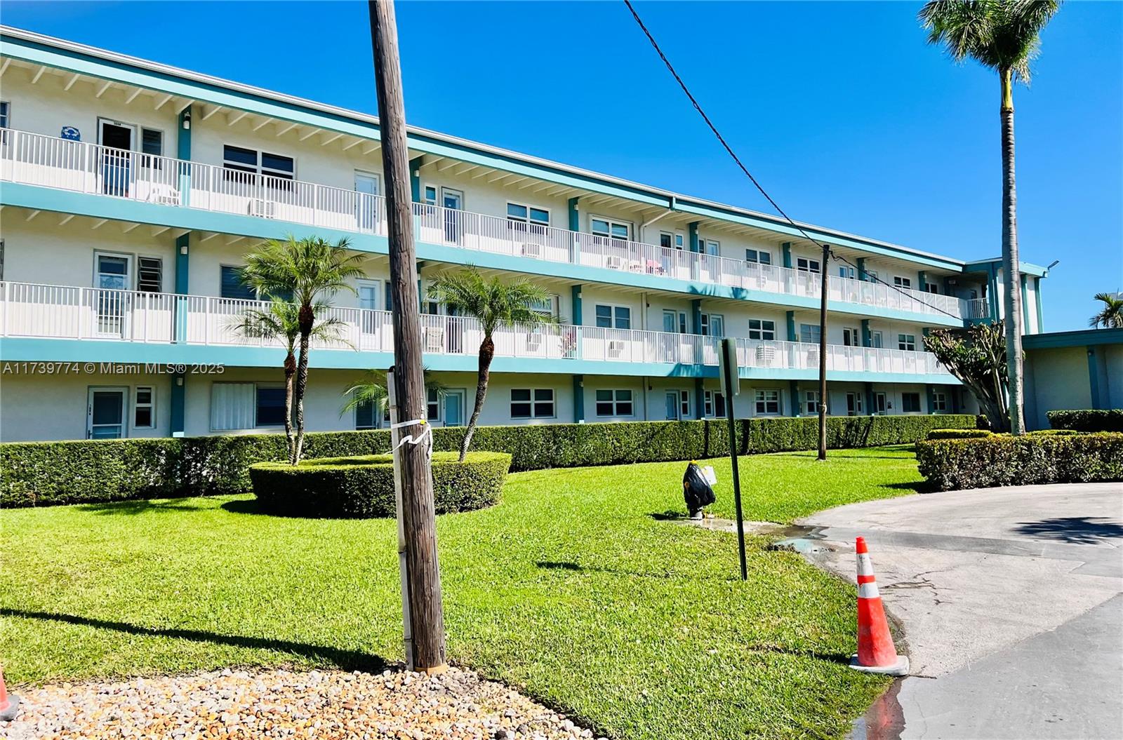 3923 NE 166th St #N107, North Miami Beach, Florida image 15