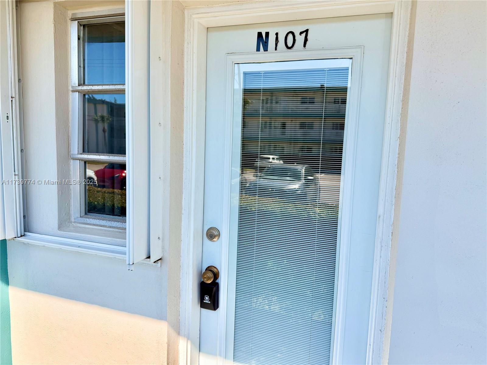 3923 NE 166th St #N107, North Miami Beach, Florida image 3