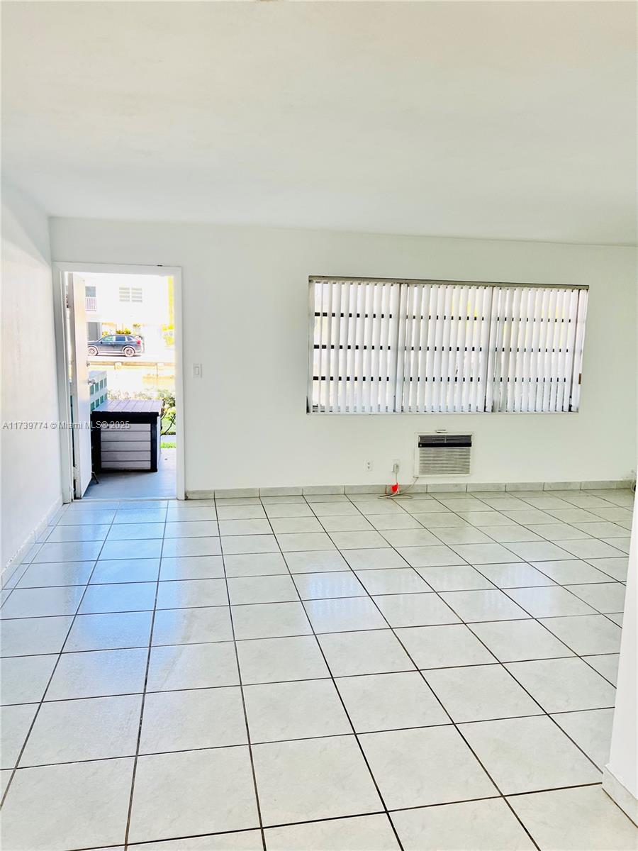 3923 NE 166th St #N107, North Miami Beach, Florida image 6