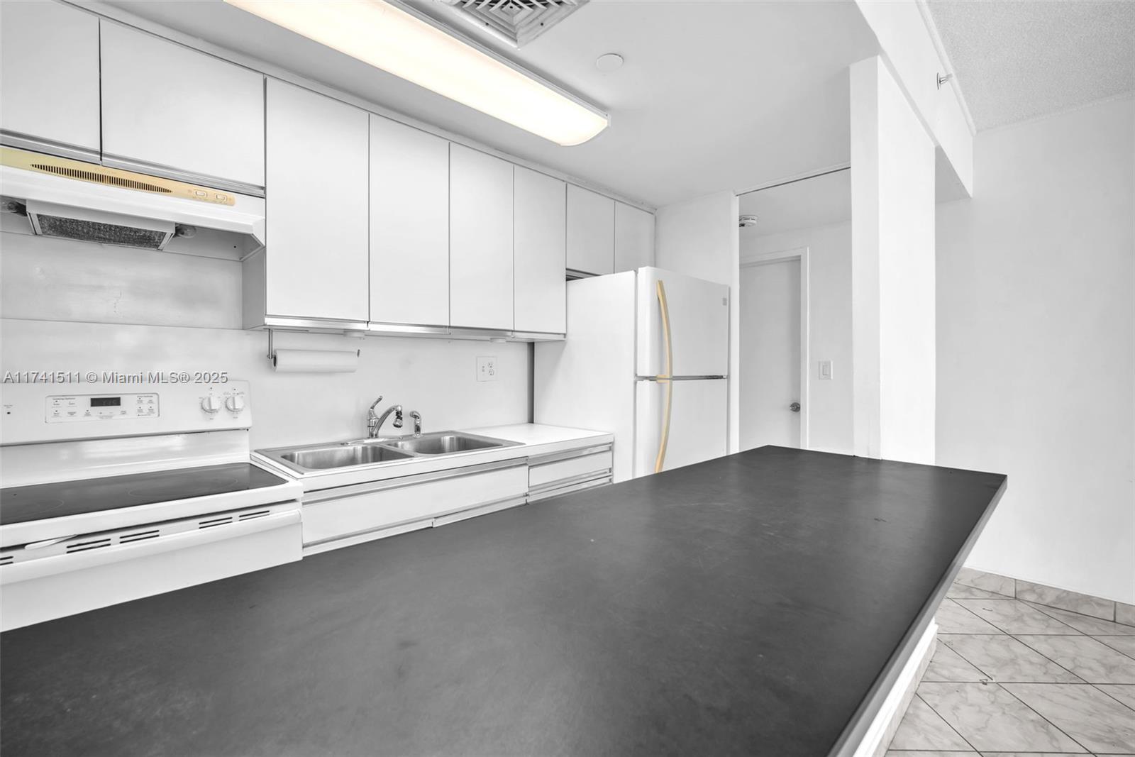 1720 Harrison Street #15E, Hollywood, Florida image 14
