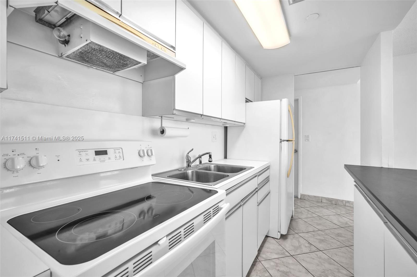 1720 Harrison Street #15E, Hollywood, Florida image 15