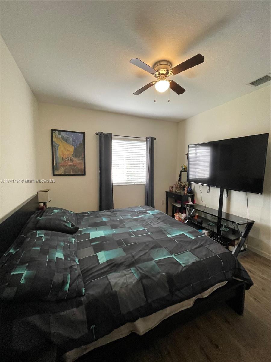 551 Saint Michelle Way #551, Margate, Florida image 13