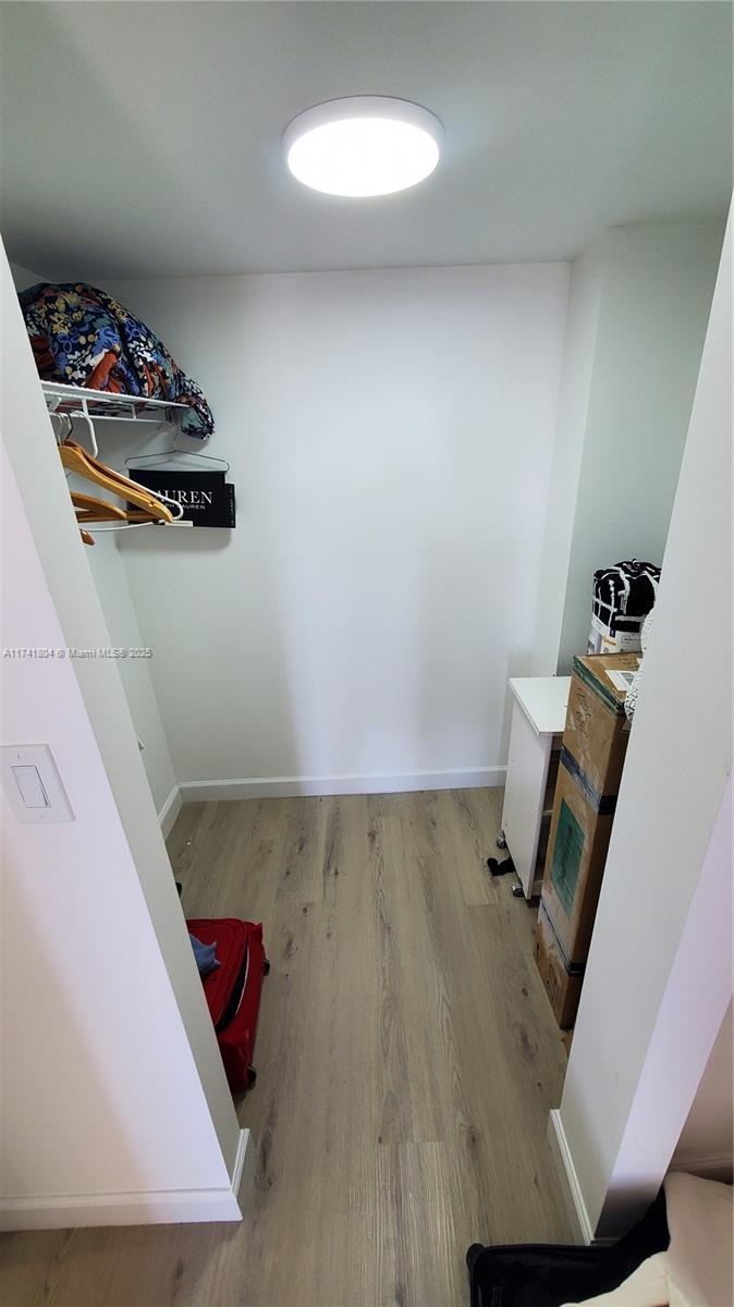 Listing Photo 16