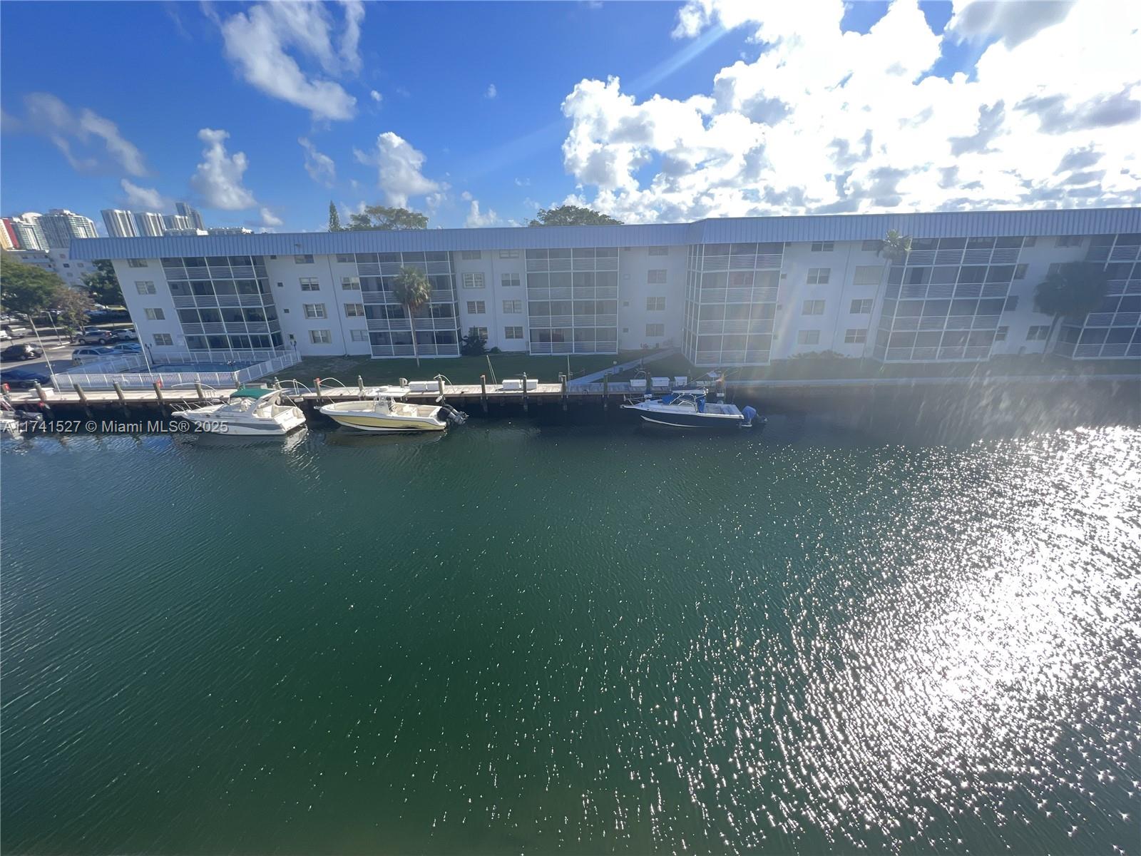 3750 170th St Unit 400, North Miami Beach, Florida 33160