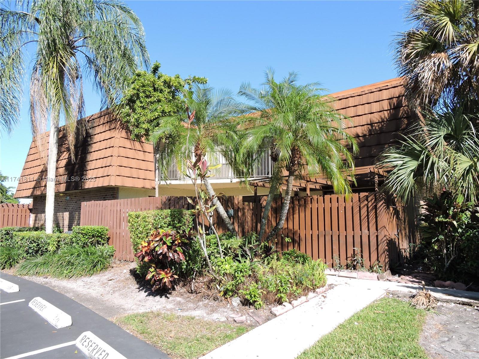1316 SW 118th Ter #1316, Davie, Florida image 1