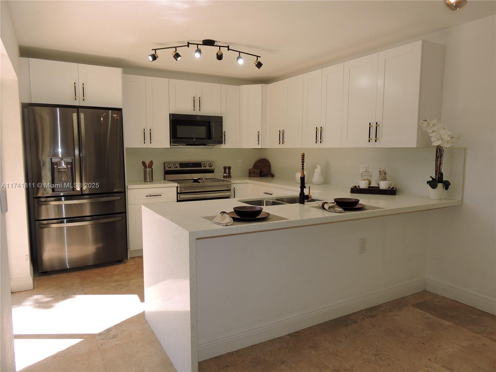 1316 SW 118th Ter #1316, Davie, Florida image 11