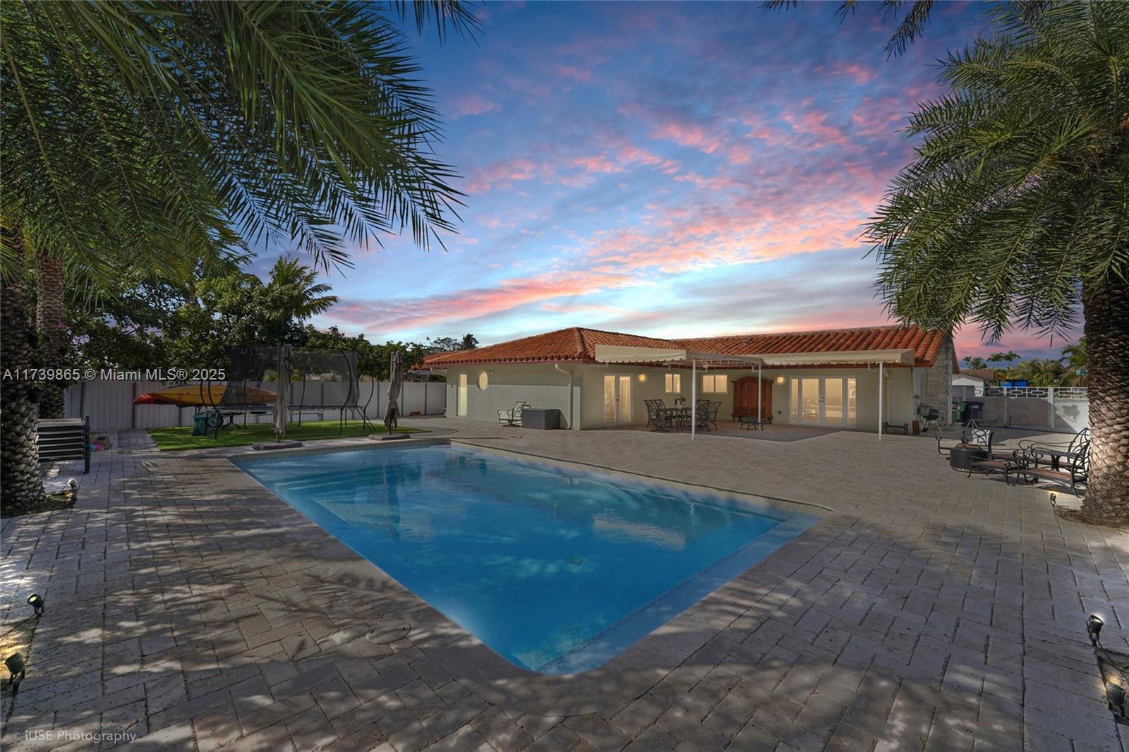 9006 SW 23rd Lane