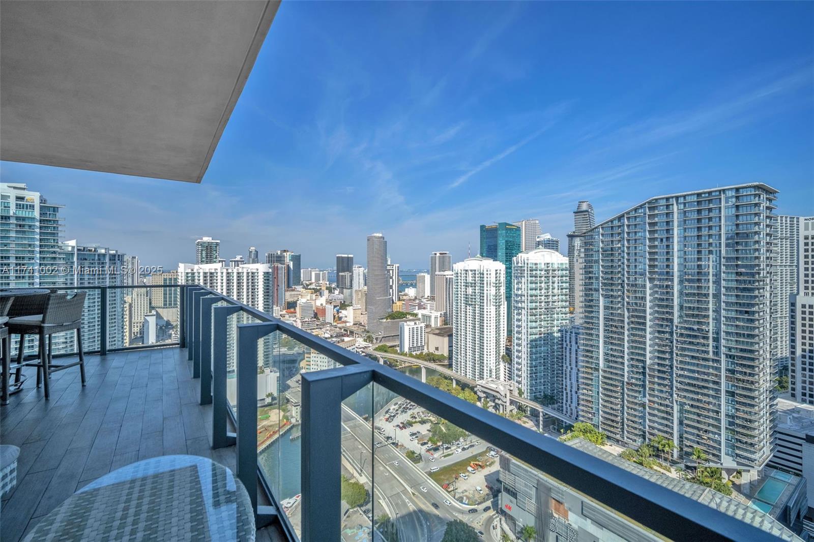 88 SW 7th St #3611, Miami FL 33130