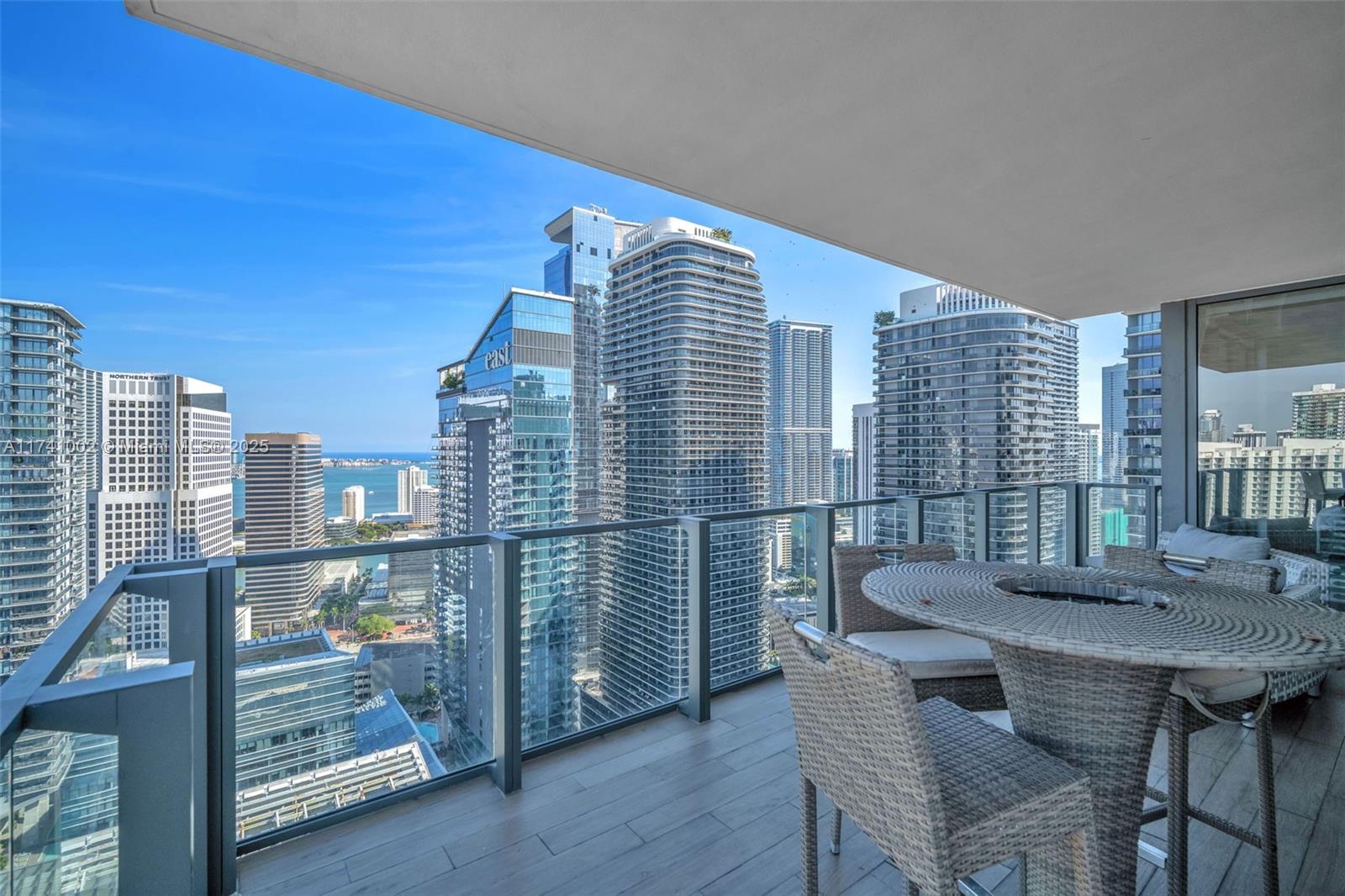 88 SW 7th St #3611, Miami FL 33130