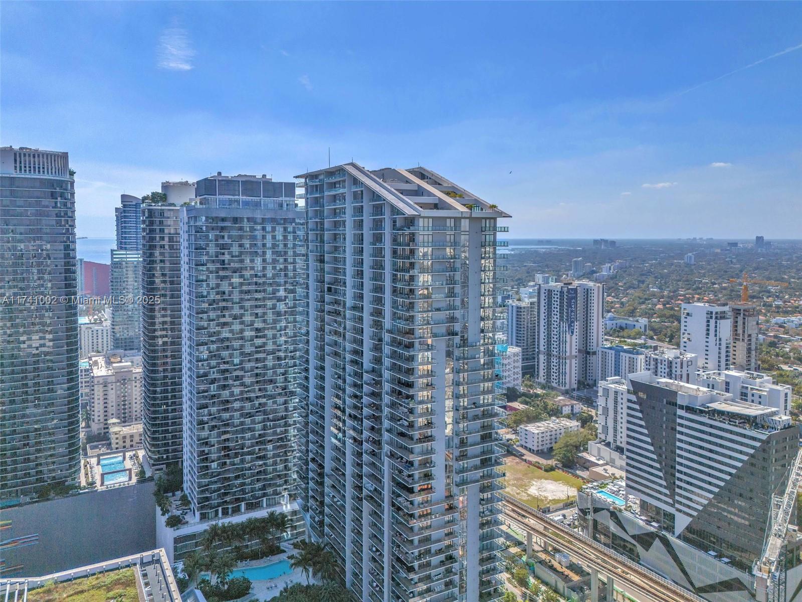 88 SW 7th St #3611, Miami FL 33130
