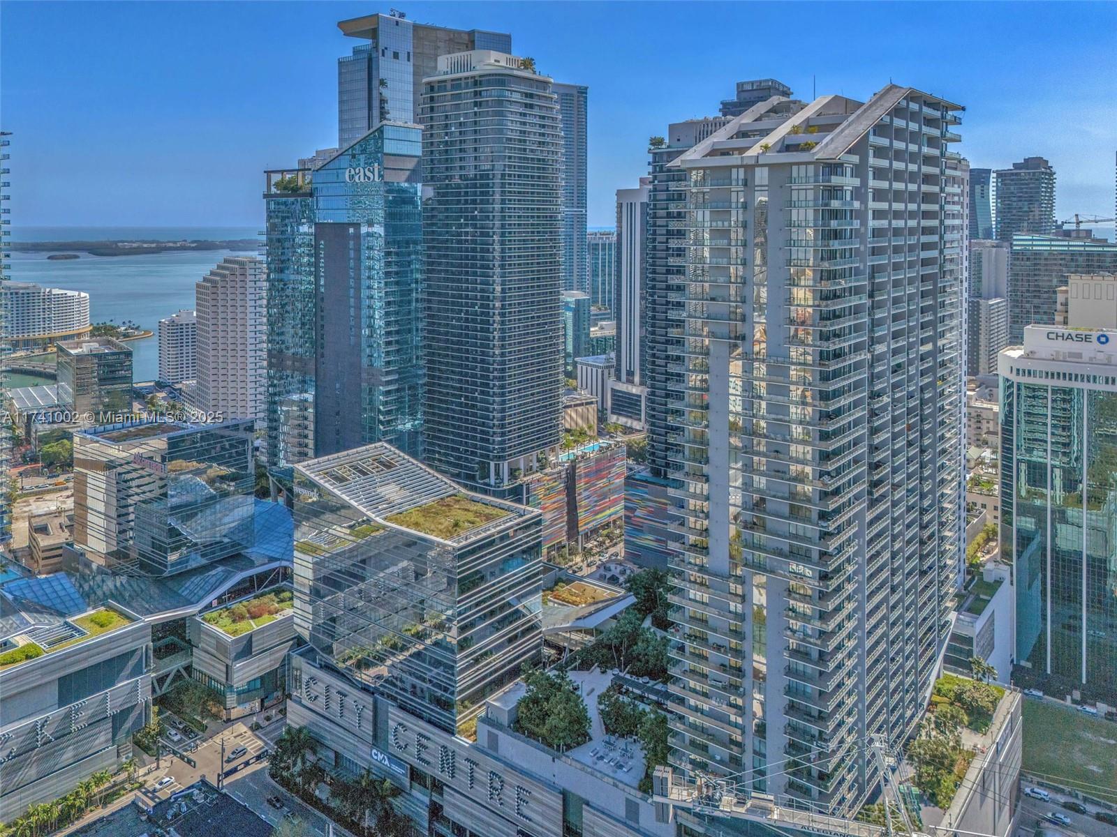 88 SW 7th St #3611, Miami FL 33130