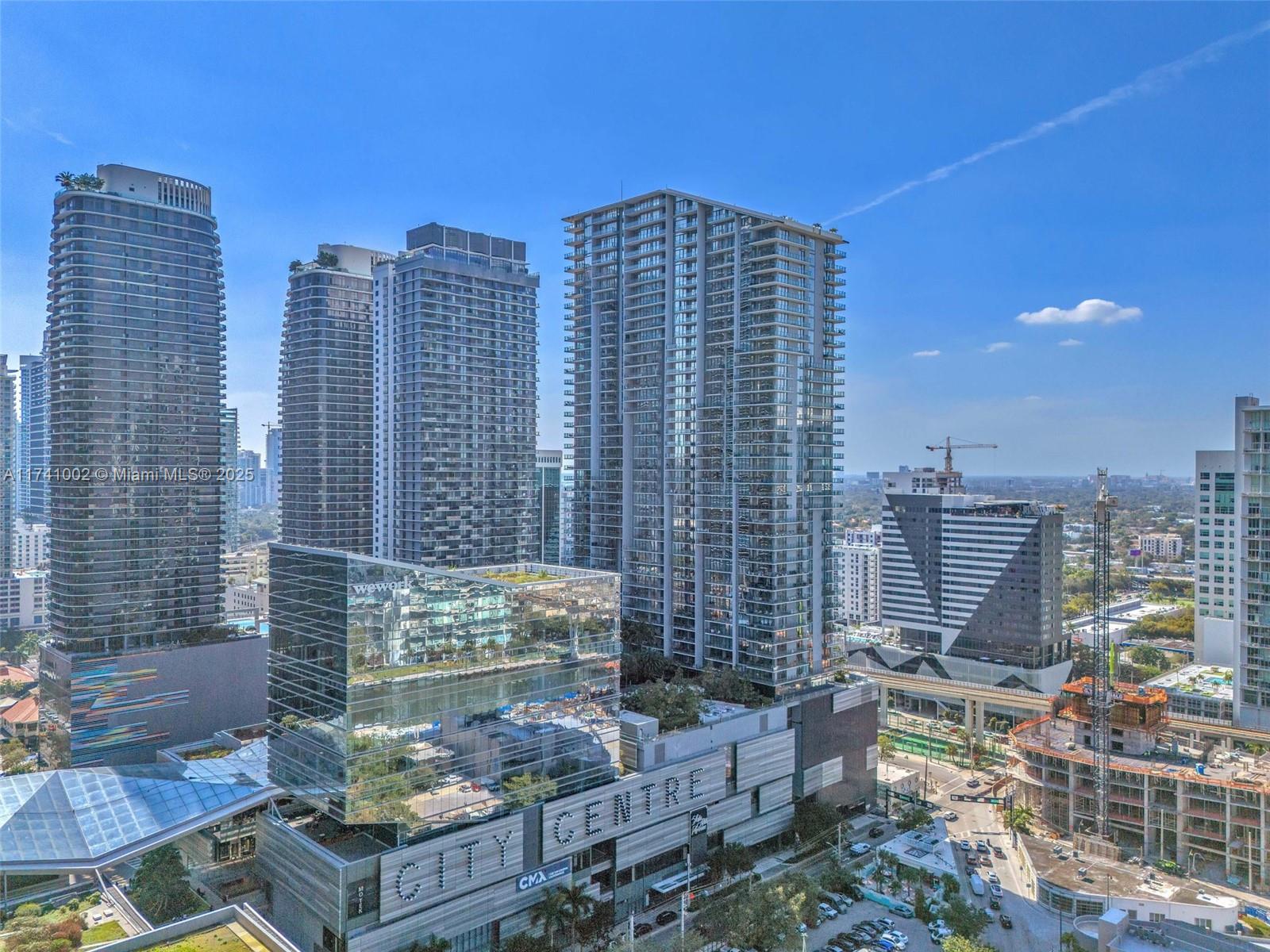 88 SW 7th St #3611, Miami FL 33130