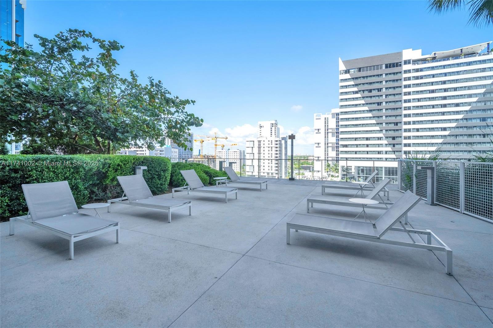 88 SW 7th St #3611, Miami FL 33130