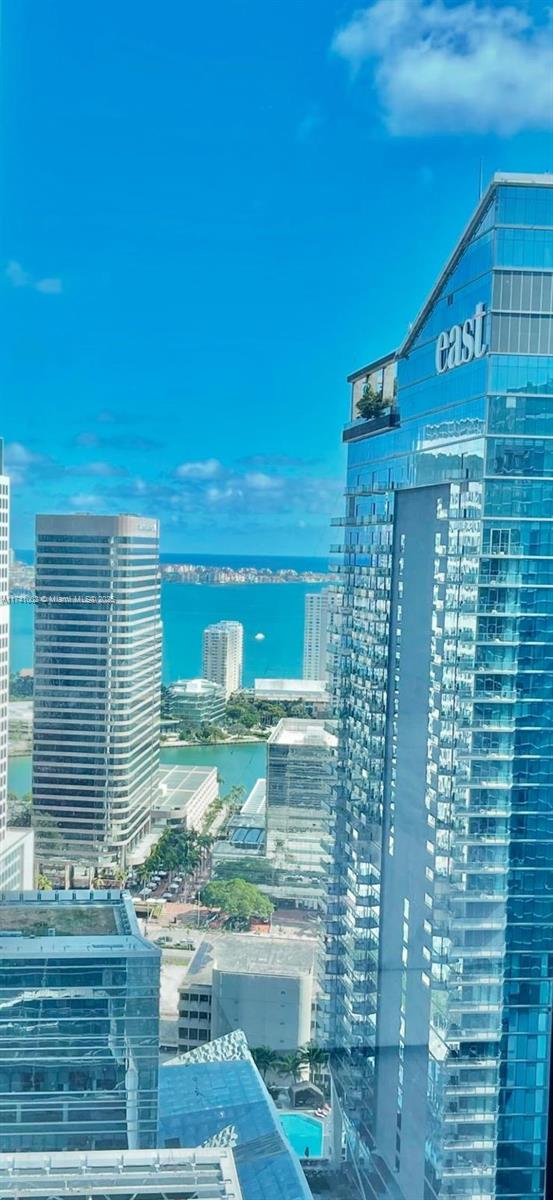 88 SW 7th St #3611, Miami FL 33130
