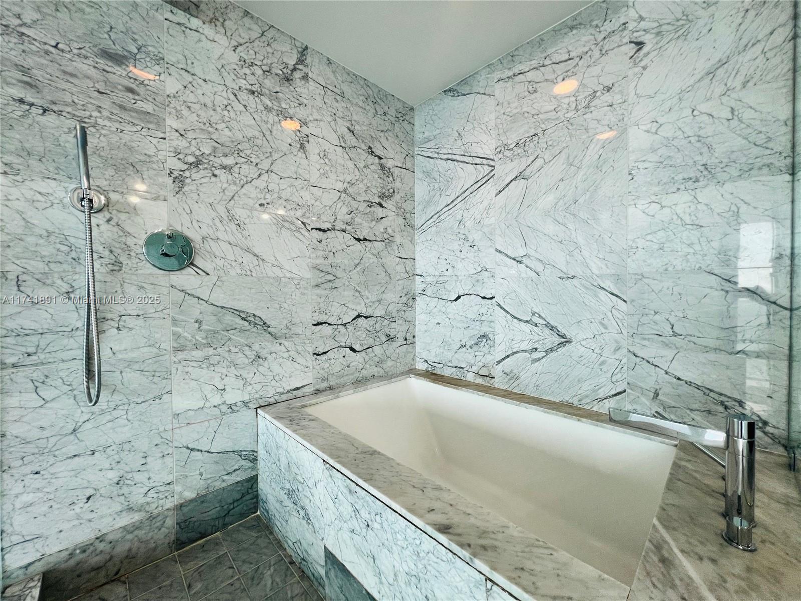 3131 NE 7th Ave #2904, Miami FL 33137
