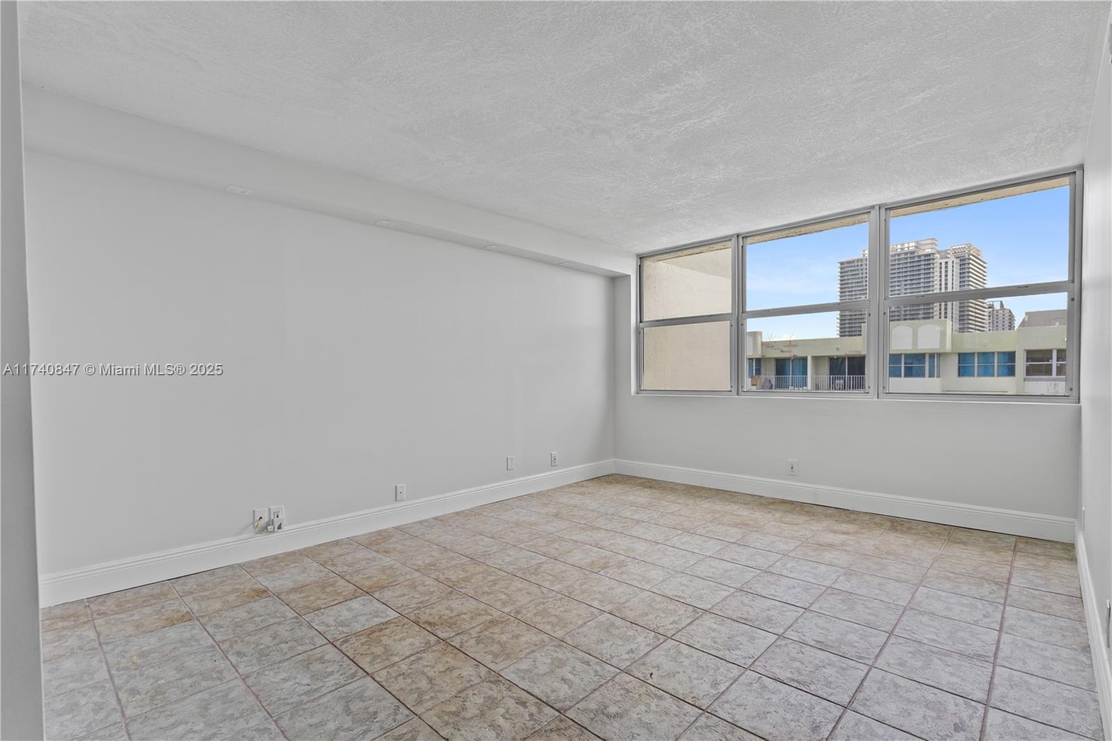 16570 NE 26th Ave #6B, North Miami Beach, Florida image 10