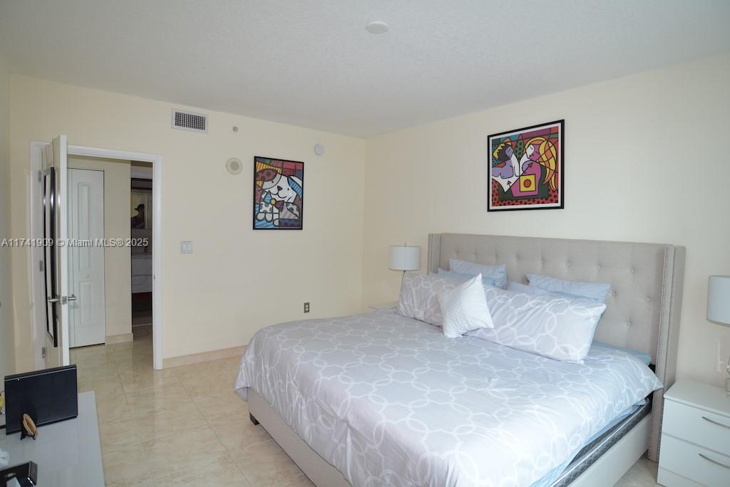 110 Washington Ave #1512, Miami Beach FL 33139