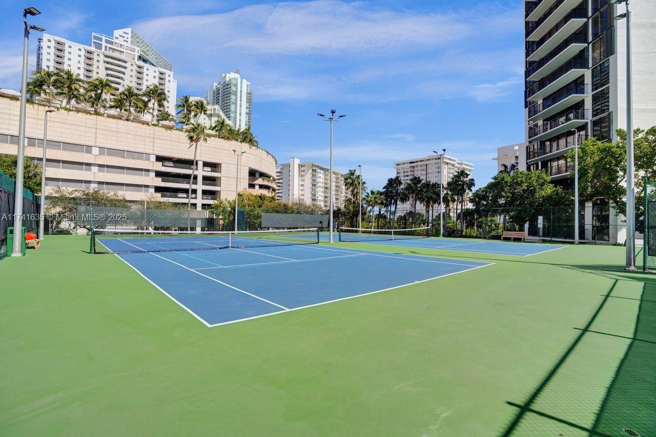 1450 Brickell Bay Dr #503, Miami, Florida image 36