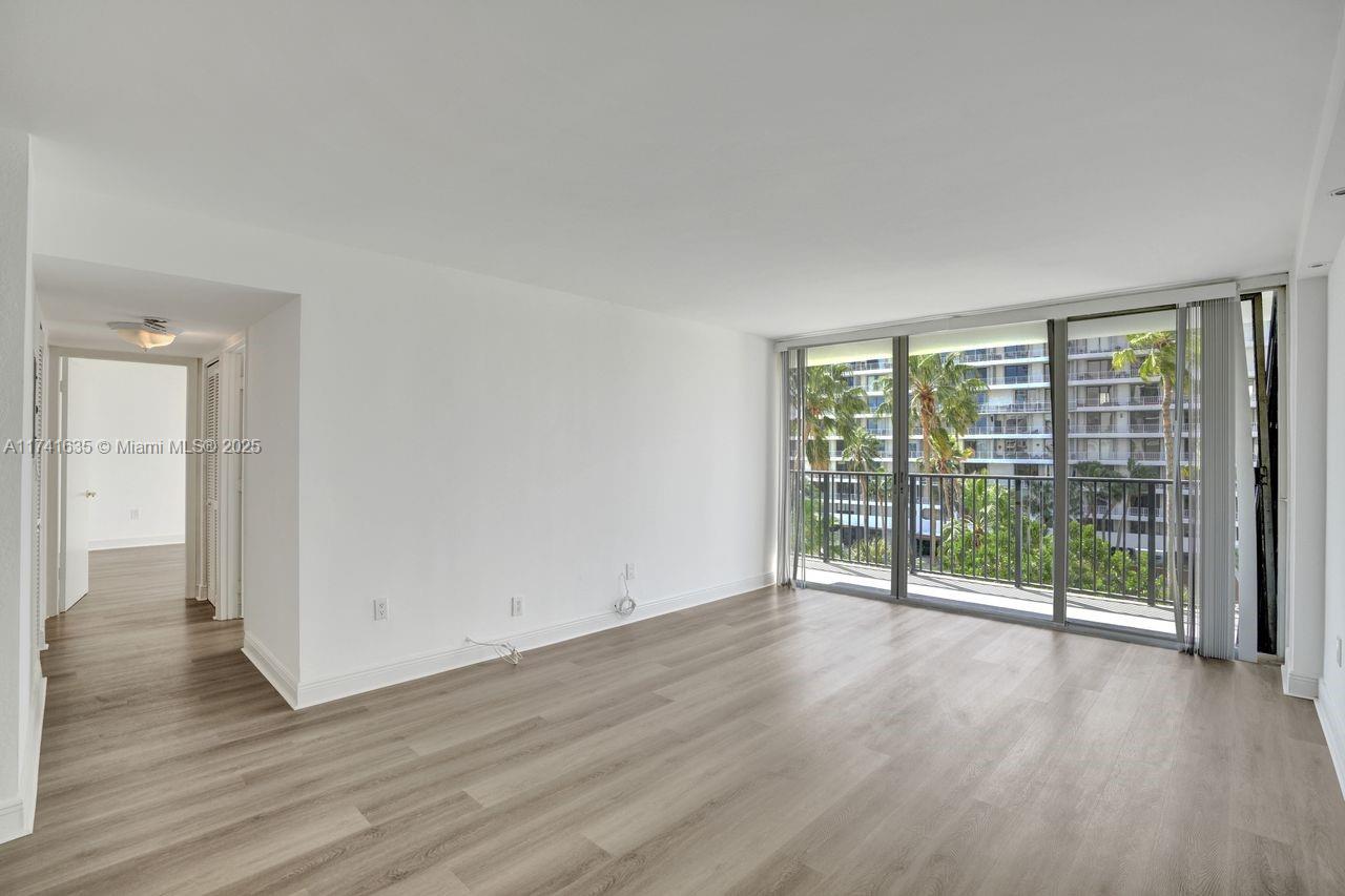 1450 Brickell Bay Dr #503, Miami, Florida image 9