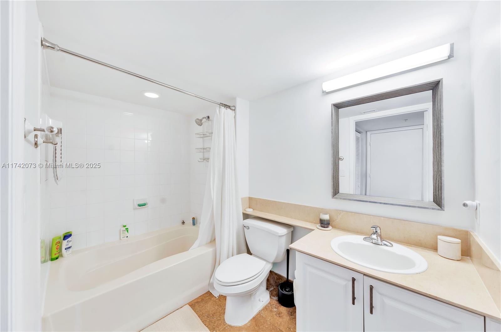90 Alton Rd #301, Miami Beach FL 33139